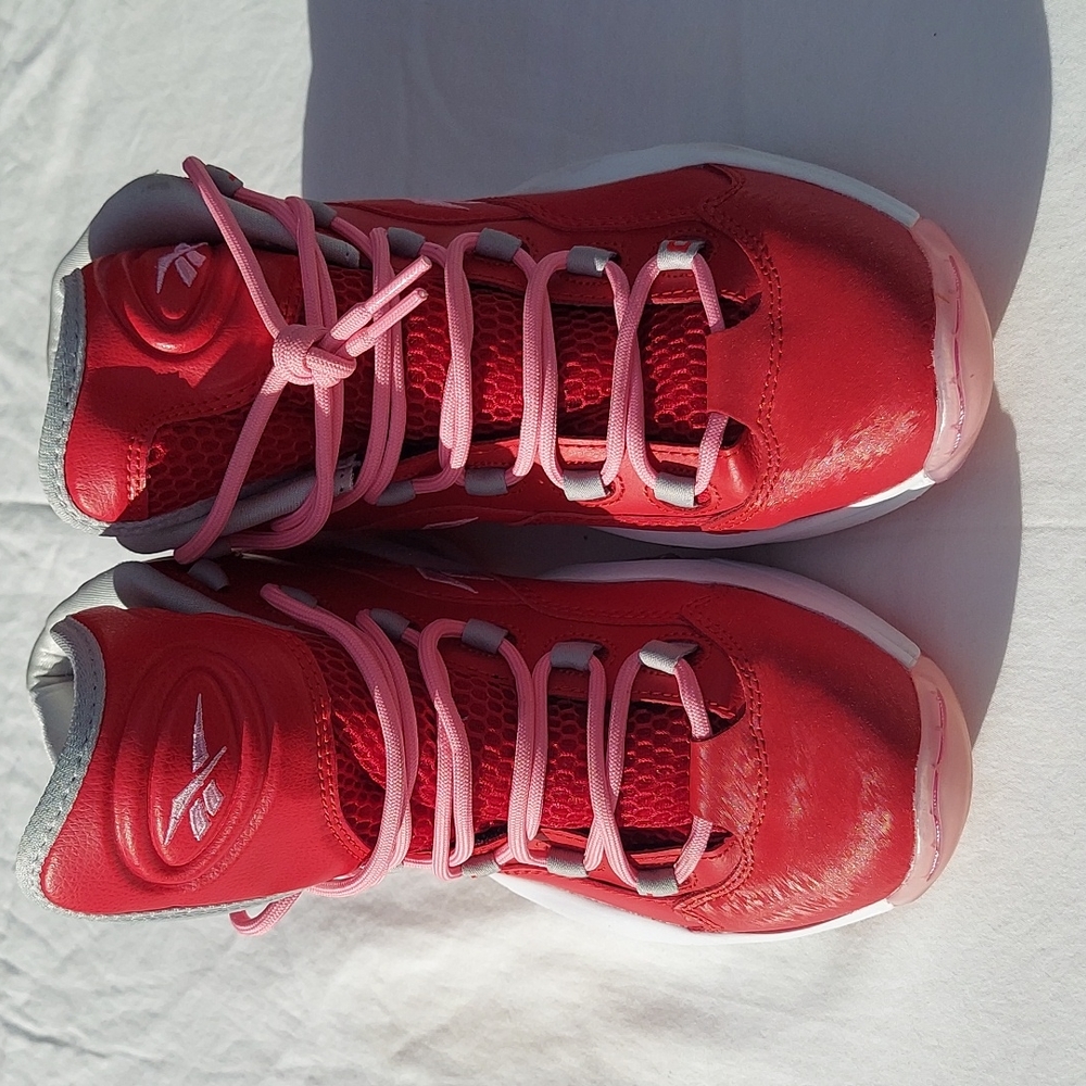 REEBOX RED/WHITE  SNEAKERS  SZ.6.5
